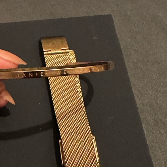 🕒Daniel🕝  Wellington Watch and Cuff - Picture 9 of 12